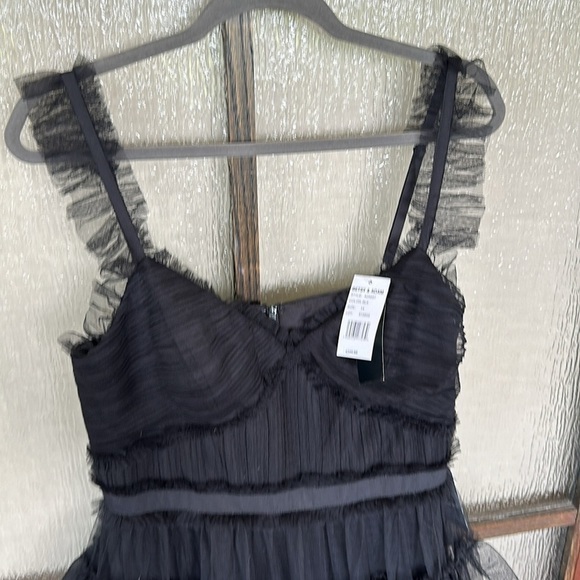 Betsy & Adam Women's Ruffled Tiered Gown size 12 new with tags - Picture 6 of 11